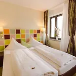 Arooma 3* Erding
