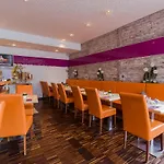 Hotel Arooma 3*