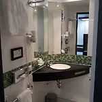 Arooma Hotel