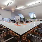 Arooma Hotell
