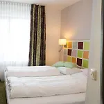 Arooma Hotel