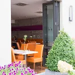 Hotel Arooma 3*