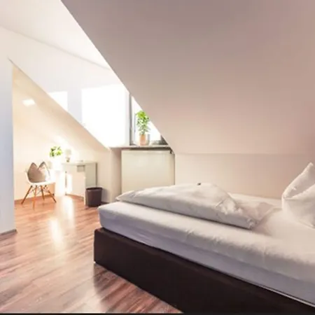 Arooma 3* Erding